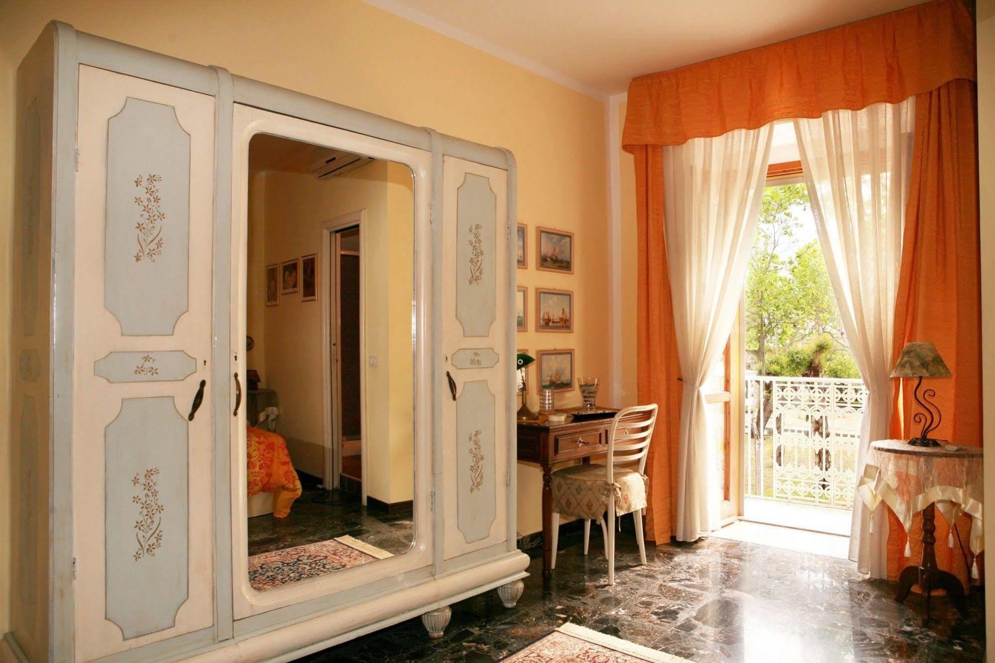 Bed and Breakfast Al Vecchio Pioppo Praia a Mare Exterior foto